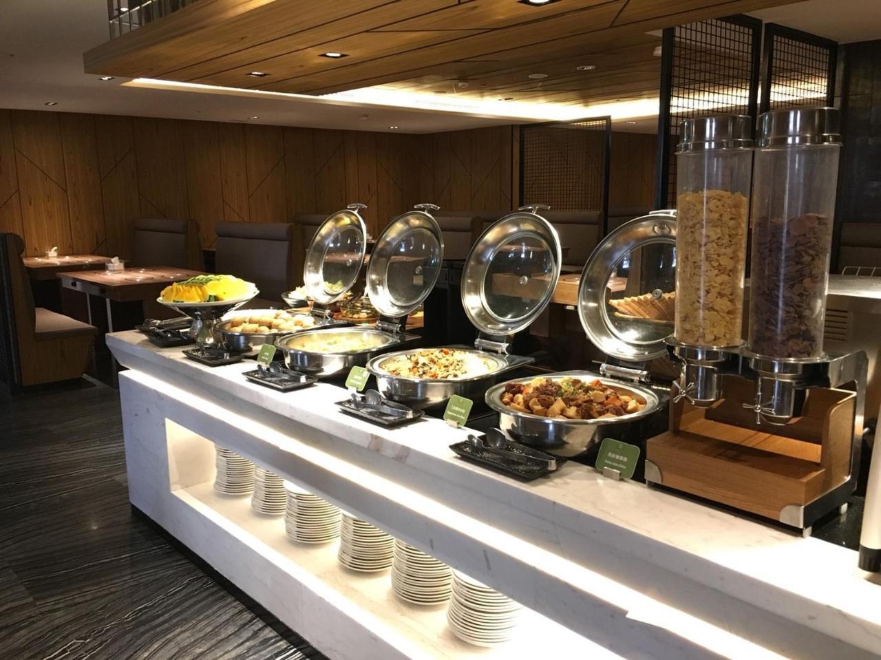 Hotel Midtown Richardson - Kaohsiung Bo'Ai Eksteriør billede