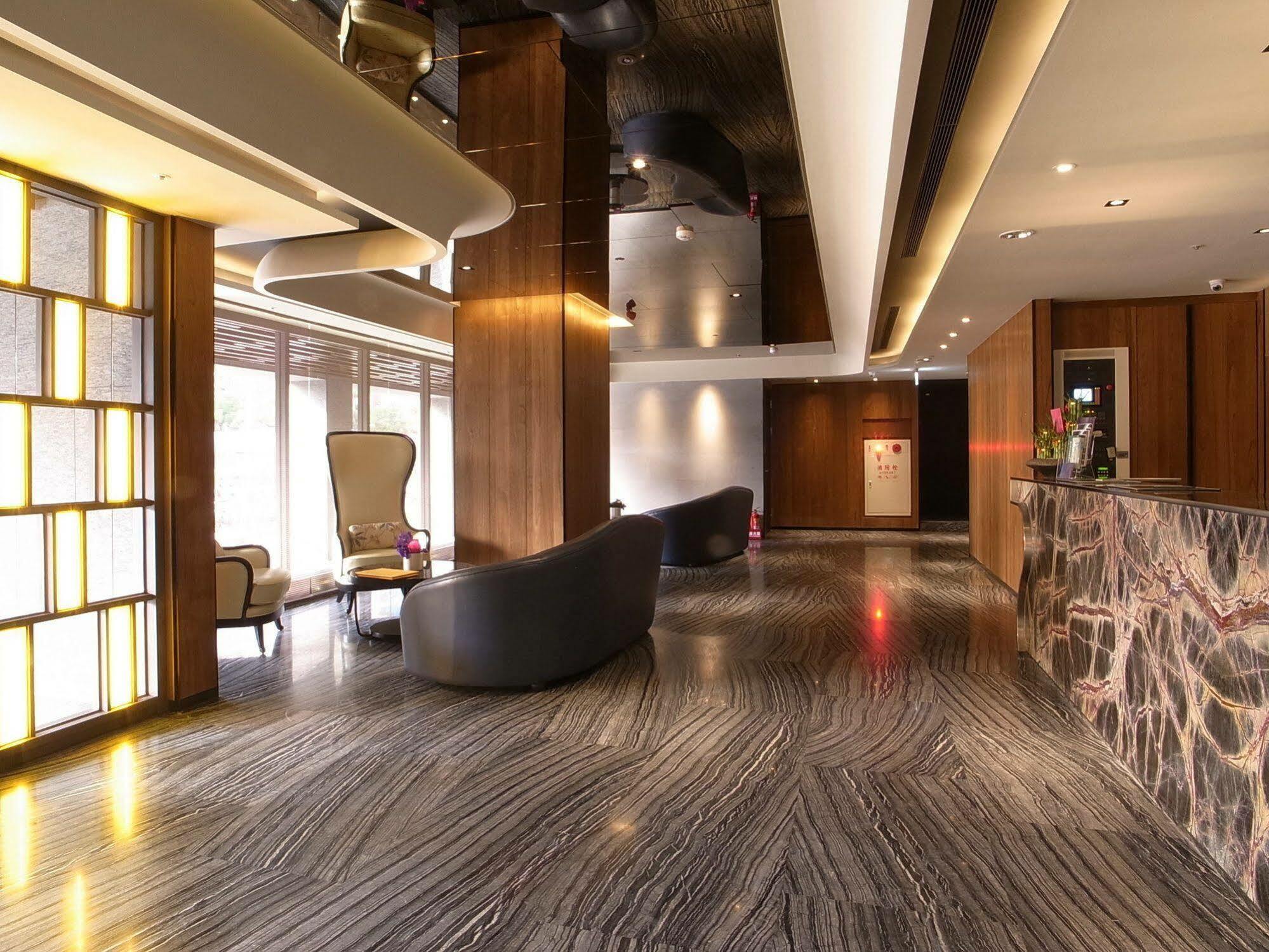 Hotel Midtown Richardson - Kaohsiung Bo'Ai Eksteriør billede