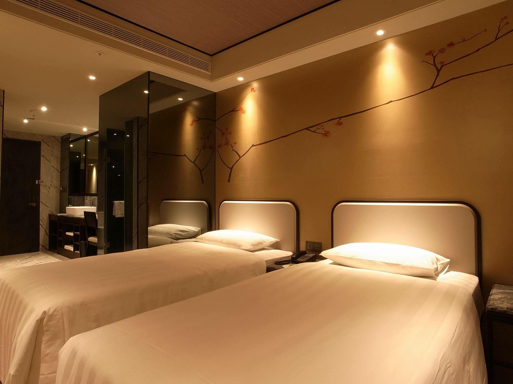 Hotel Midtown Richardson - Kaohsiung Bo'Ai Eksteriør billede