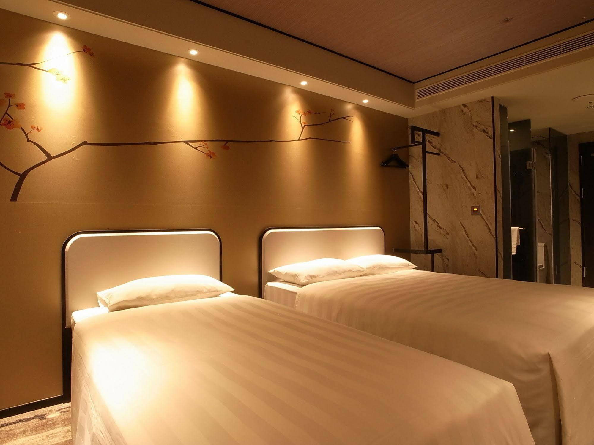 Hotel Midtown Richardson - Kaohsiung Bo'Ai Eksteriør billede