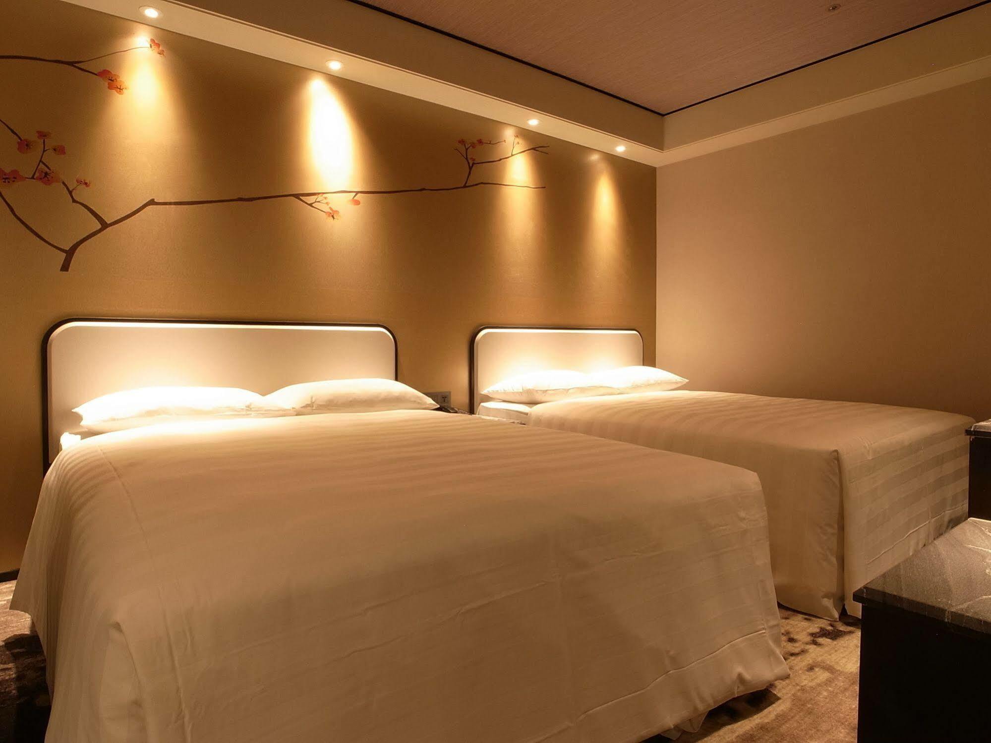 Hotel Midtown Richardson - Kaohsiung Bo'Ai Eksteriør billede